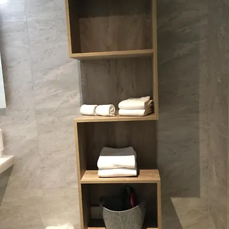 Grunegg Apartment